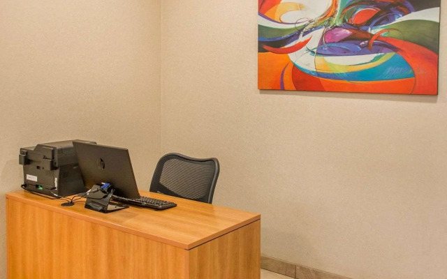 Quality Inn Winnipeg