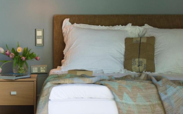 Mylos Apartments