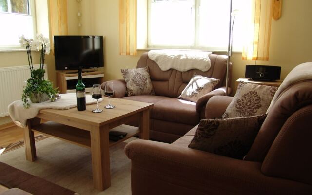 Beautiful property (65 m) with terrace and a small garden.
