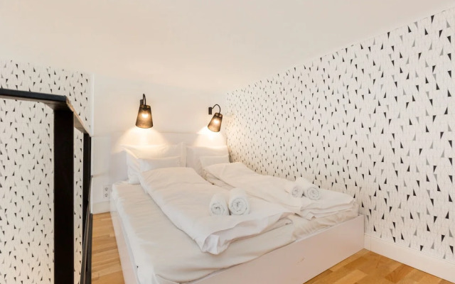 Leah Studios