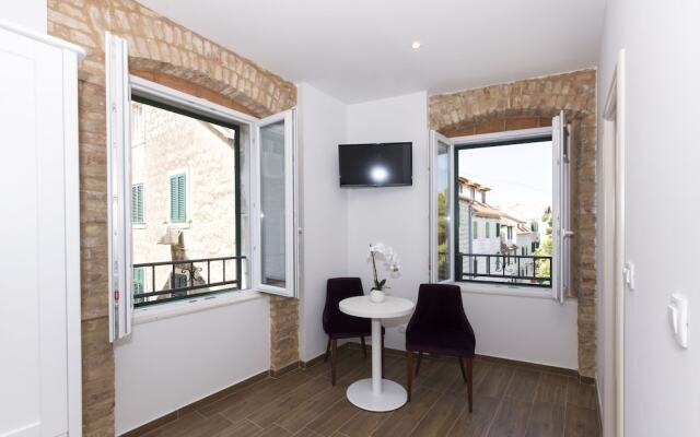 Peruzovic Rooms 3