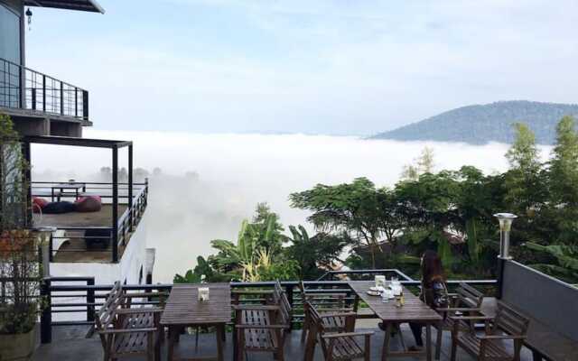 Khao Kho Bay Bay Resort