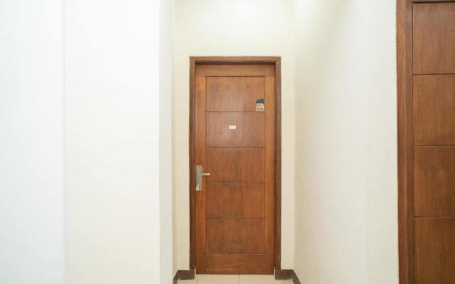 RedDoorz near Stasiun Tangerang