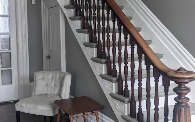 Stratford Suites - 66 Daly Ave