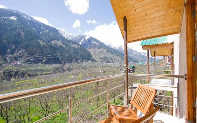 Hotel WhitePod Manali by OYO Rooms