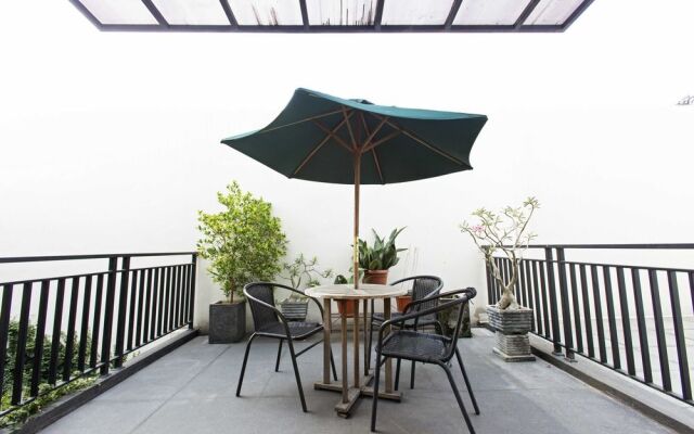 W Home Express Tebet