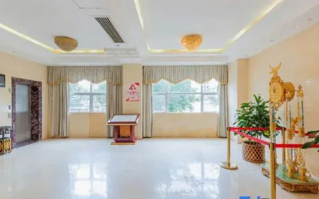 Friendly Hotel (Shaoguan Nanhua Temple)