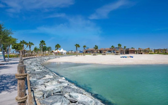 Bab Al Nojoum Hudayriyat Villas