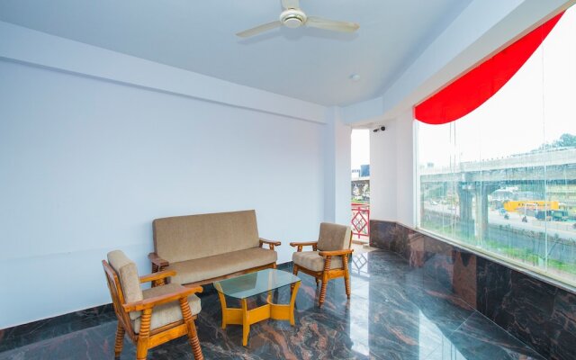 OYO 16123 Chandana Deluxe