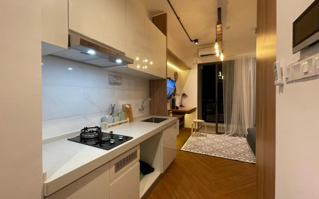 Skystory.inn warm and cozy studio @Skyhouse BSD