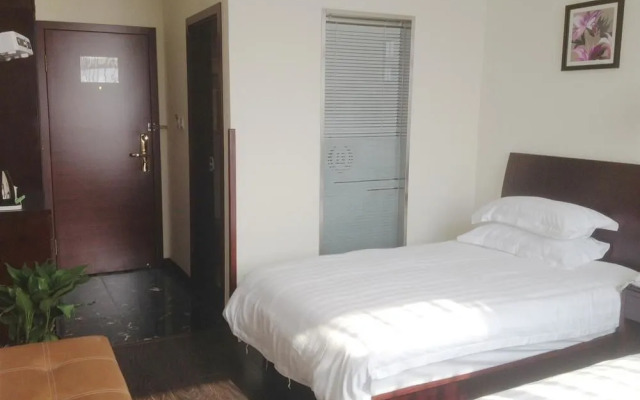 Bai Rong Business Hotel