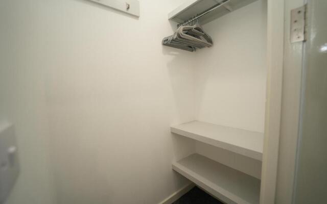 Immaculate 1-bed Apartment in Merthyr Tydfil