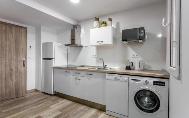 Apartment near City of Arts 2