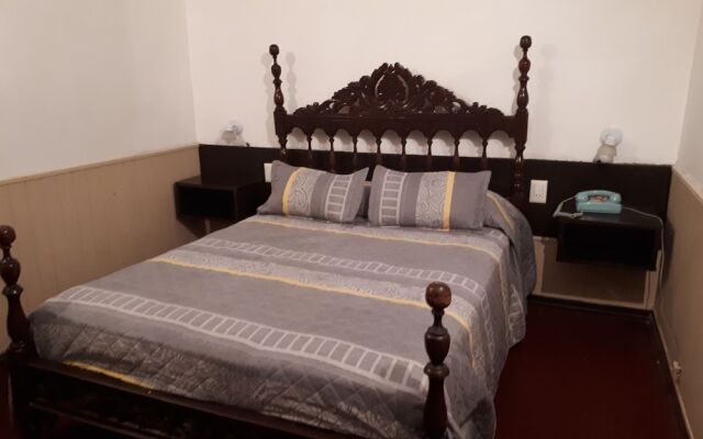 Hotel Alcazar