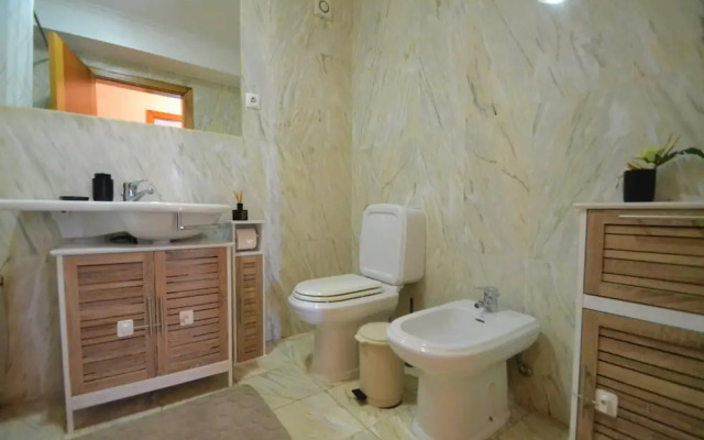 Sun - T1 With Balcony