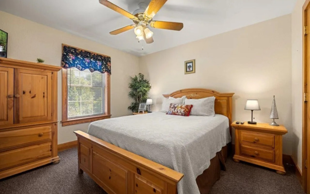 Poplar Point Condo Unit 12E - Three Bedroom Condo