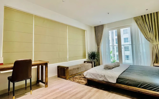 RAINBOW Sky Center TSN Airport