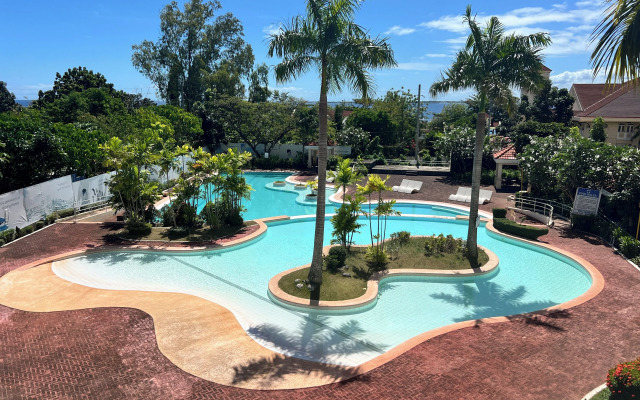 La Mirada Residences