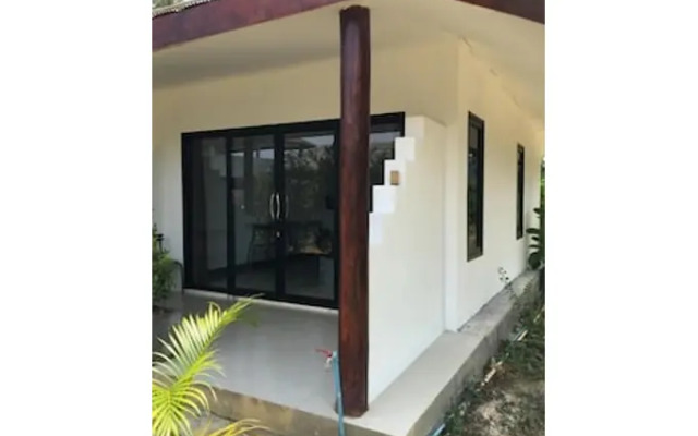La Marina Khlong Nin Beach