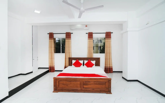 OYO 119 Lagoon Waves