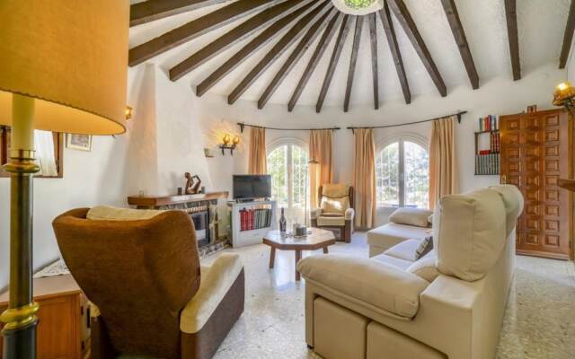 Villa - 3 Bedrooms with Pool and WiFi - 107479