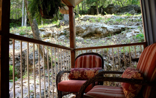 All Seasons Treehouse Village