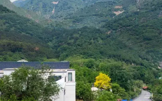 Beiqi Mountain Courtyard · Habitat Scenic Mountain Lodge (Huanshan Lake)