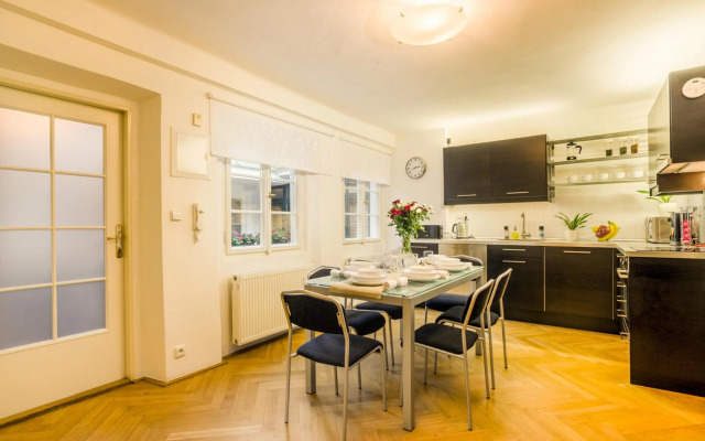 Royal Route Residence