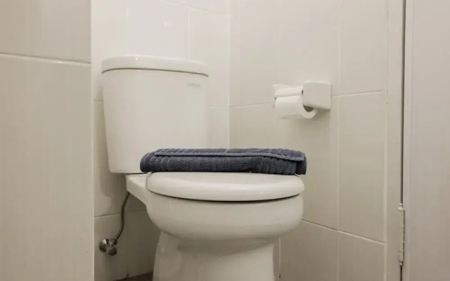 Luxurious and Convenient 2BR 19 Avenue Apartment