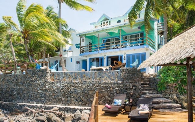 Isla Providencia, Oceanfront, Last Authentic Caribbean Treasure, Entire Home, Featured in Financial Times, Conde Nast, Architectural Digest, Vogue