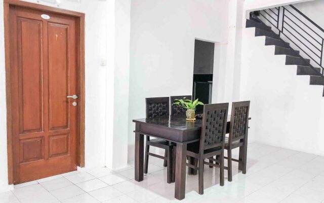 RedDoorz near Eco Green Park Batu