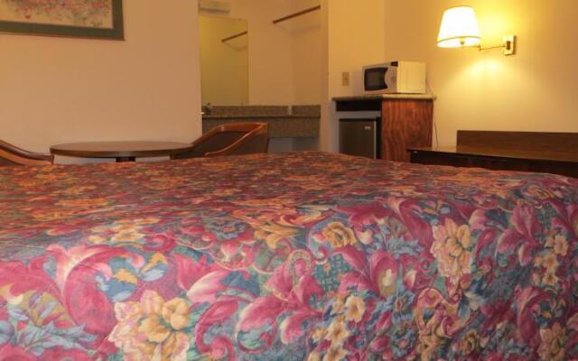 Courtesy Inn Motel