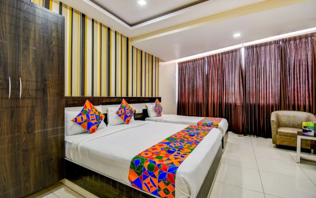 Fabhotel Rotano Suites
