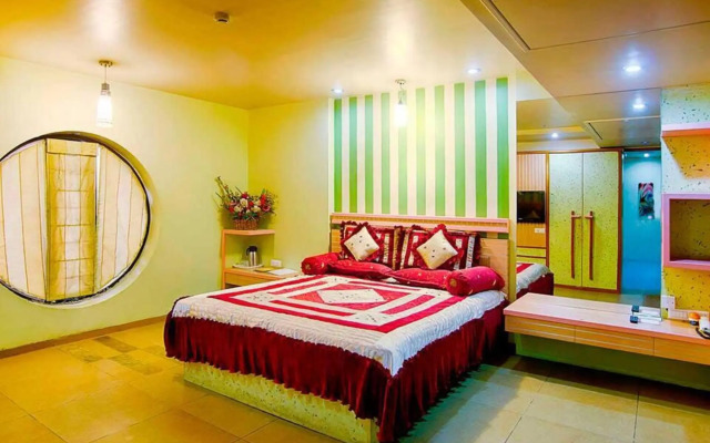 Hotel La Casa Inn