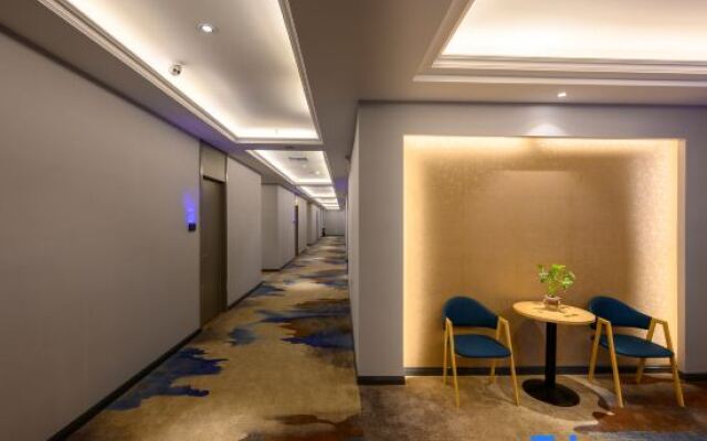 Yisu Qingju Hotel (Cixi Yintai City)