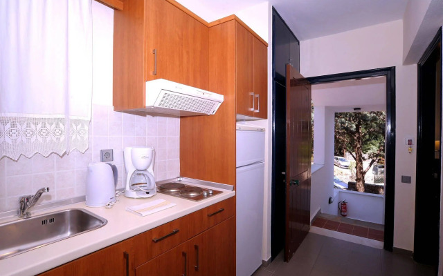 Nikolaos House