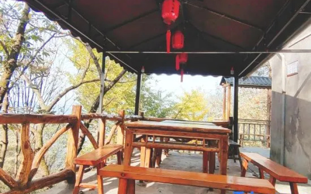 jing jian lnn – Outside – Shiyan