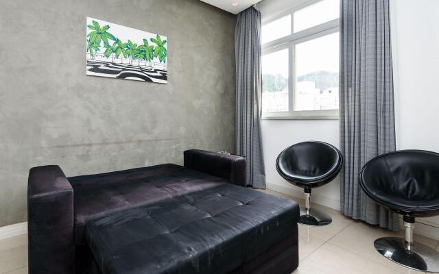 1 Quarto a 200m da Praia de Copacabana | SC 86/712