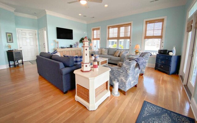 Heron's Nest by Sea Scape Properties