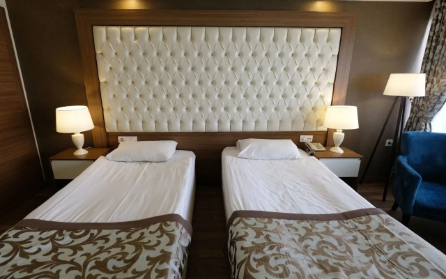 Esila Hotel