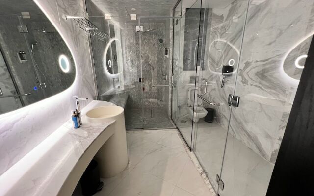 Century Marina Hotel Lusail
