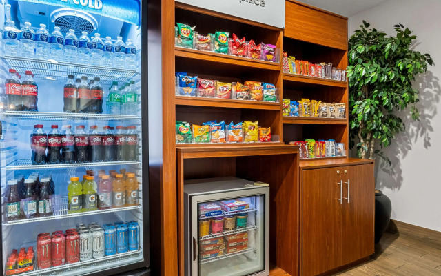 Comfort Suites Lindale - Tyler North