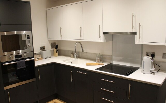 Luxury 1 Bed Apartment In The Heart Of Rochester