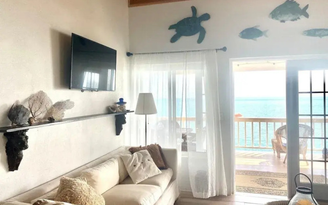 Blue Love Point 5 Bedroom Home