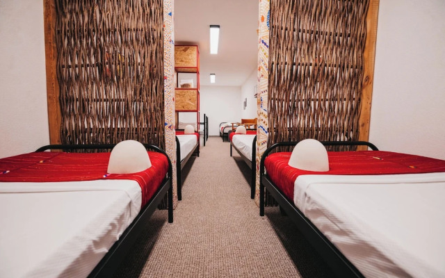 Plis Room - Old Bazaar
