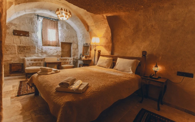 Zula Cave House