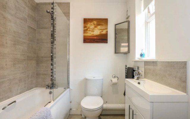 Hadleigh Farm Cottage