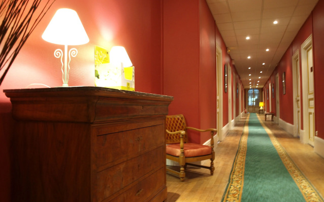 Grand Hôtel de Bourbon-Lancy - Logis - Restaurant et Spa