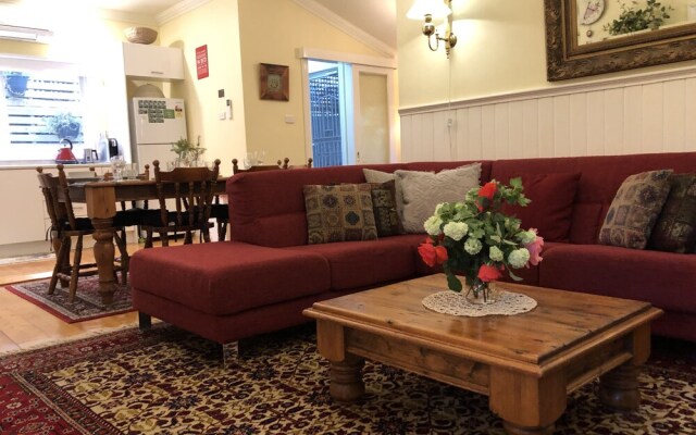 Brentwood Cottage