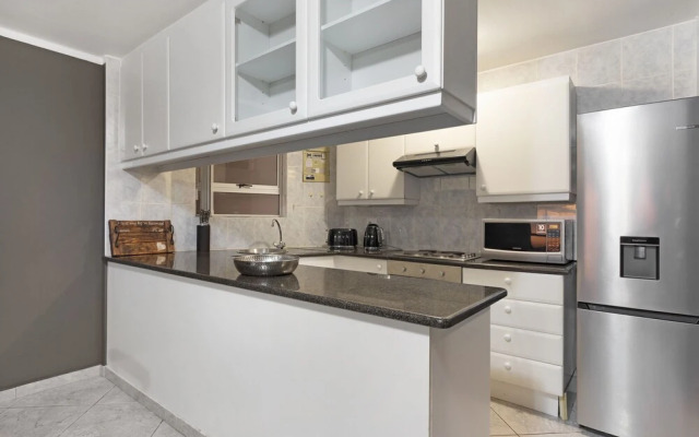 African Beauty at The Bay